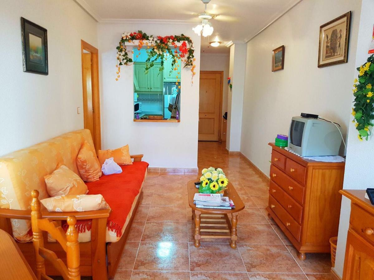 Sunny Appartment In The Center Torrevieja Kültér fotó