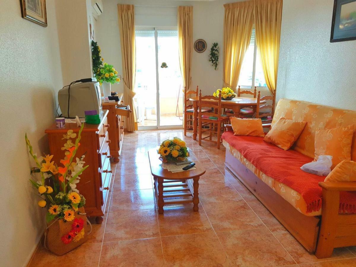 Sunny Appartment In The Center Torrevieja Kültér fotó